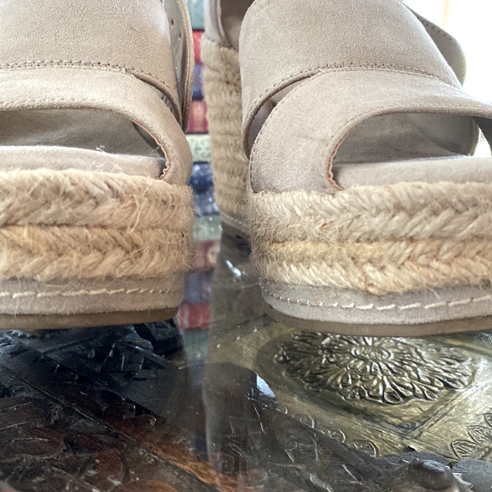 Universal Threads & Co. Wedge Heels - image 4